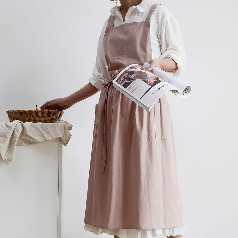 BowLift | Waterproof Cotton Apron with Handy Pockets - ChefMate