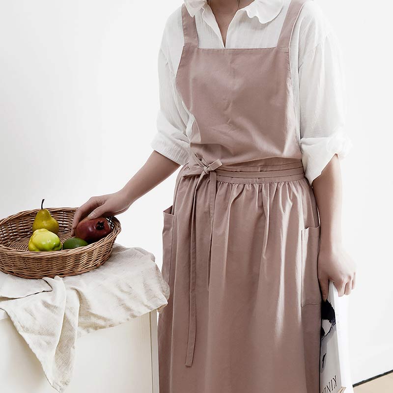 BowLift | Waterproof Cotton Apron with Handy Pockets - ChefMate