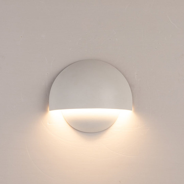 BowLift | LED wall lamp for the garden with a pleasant, warm glow