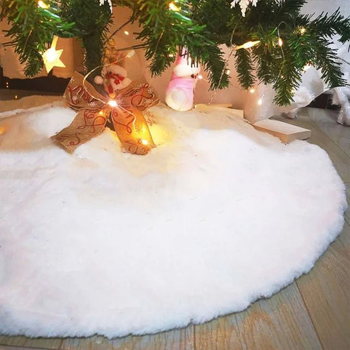 BowLift | White Faux Fur Christmas Tree Skirt – Elegant Plush Carpet for Holiday Décor & New Year Charm