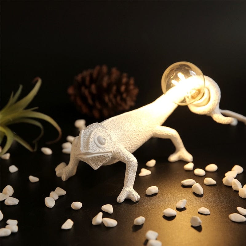 BowLift | Chameleon Table Lamp