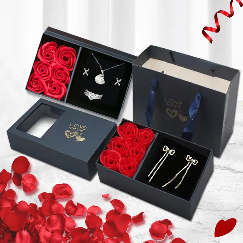 BowLift | 100 Languages "I Love You" Necklace